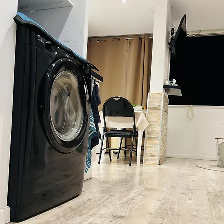 Apartman Cosy T2 Climatise Sur Le Port A 5min De La Parking Prive Linge De Bain Et De Lit Fournis