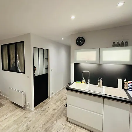 Appartamento Cosy T2 Climatisé Sur Le Port à 5min De La Parking Privé Linge De Bain Et De Lit Fournis *